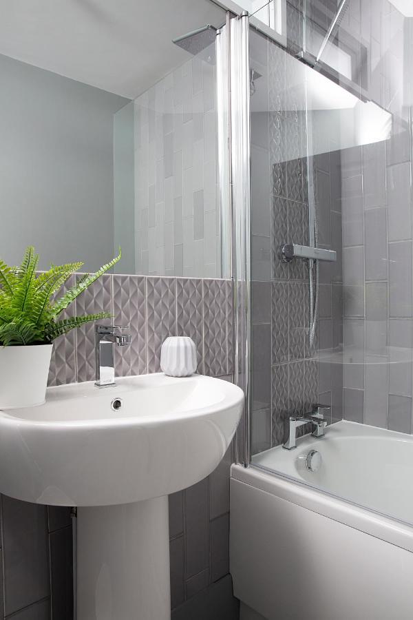Beautiful First Floor Apartment Poulton-le-Fylde Dış mekan fotoğraf